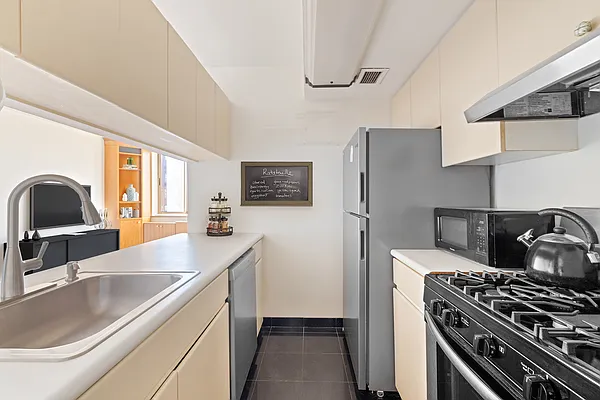 Sold by Corcoran | media 1