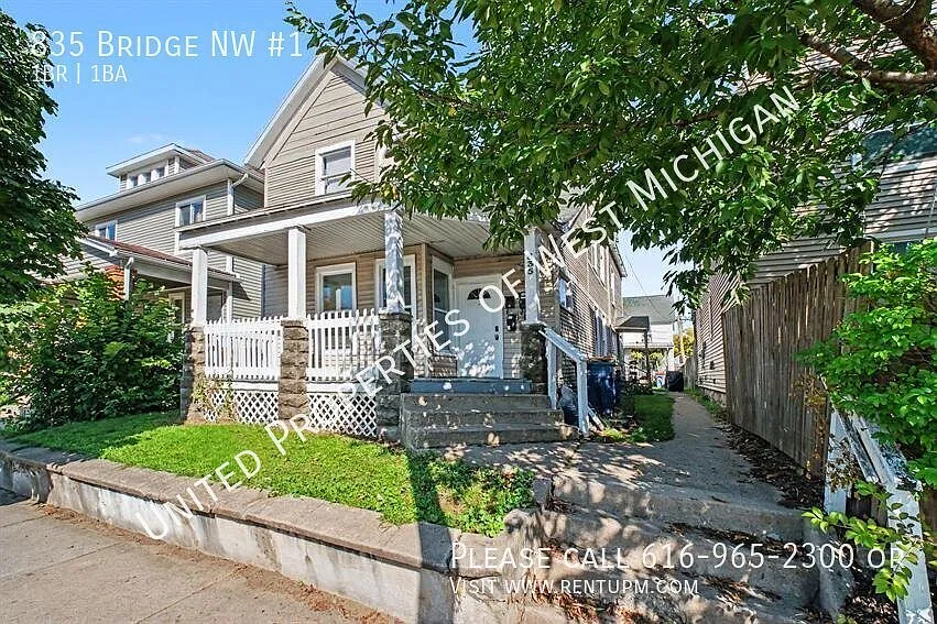 Available Now! | 1 bedroom, 1 Bathroom Lower Level Apartment in the West Grand Neighborhood | Min... — Photo 2