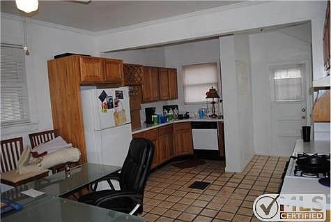 3rd image of 2211 Natchez Trce
