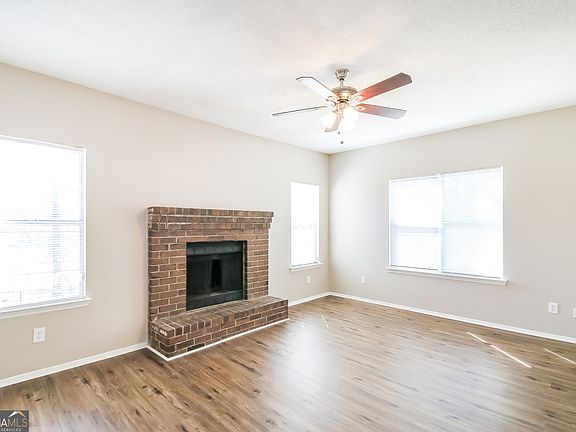 3rd image of 3154 Snapfinger Ln
