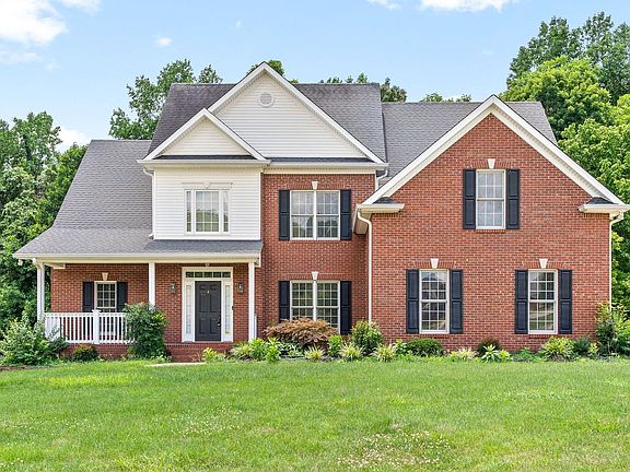 2nd image of 2046 Mossy Oak Cir