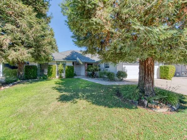 943 Joshua Ave, Clovis, CA 93611