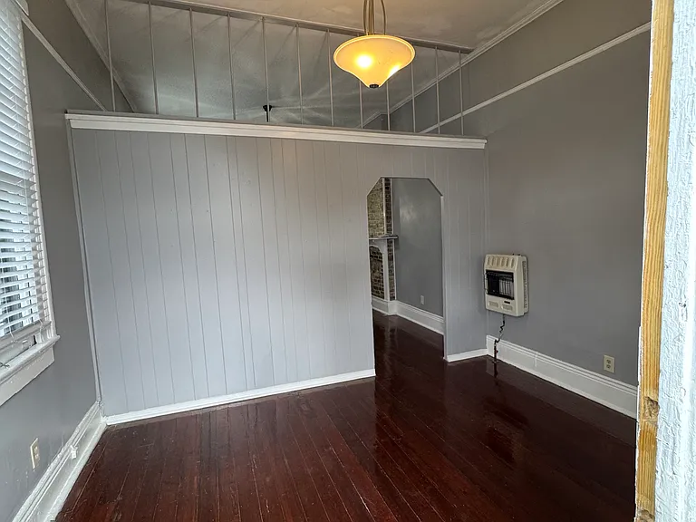 2221 N Prieur St — Photo 28