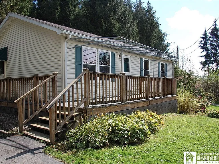 2656 1/2 Horton Rd — Photo 2