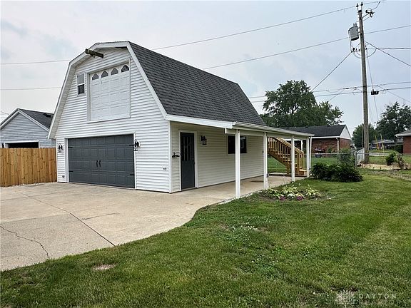 5th image of 902 Woodbridge Ct