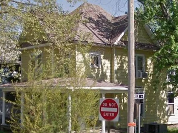 701 East St, Iola, KS 66749