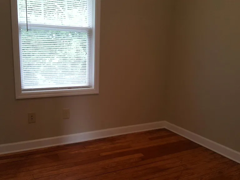 1102 Fowler St — Photo 13