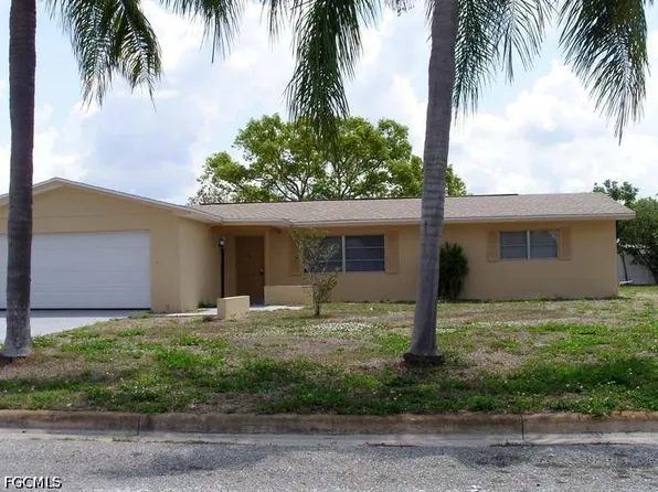 217 Jayview Ave, Lehigh Acres, FL 33936