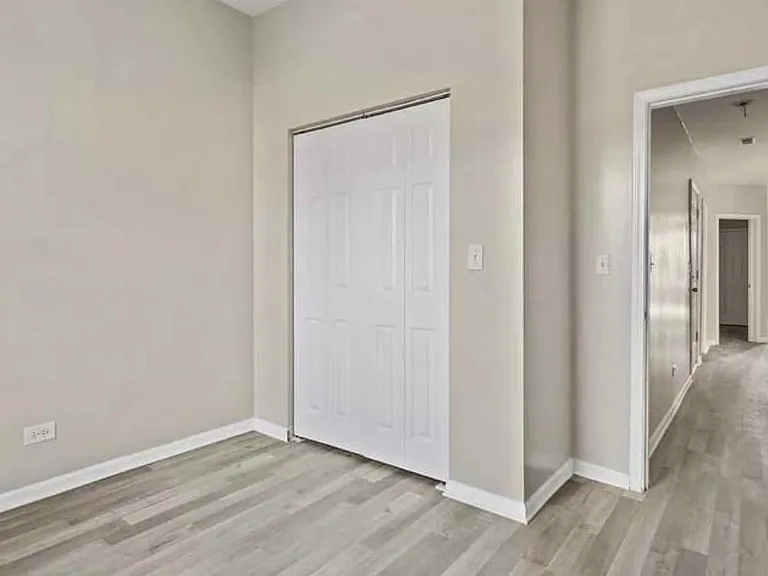 6411 S Maryland Ave — Photo 3