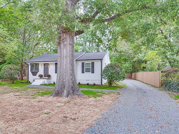 3rd image of 8704 Chapel Hill Rd