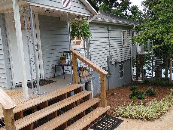 5th image of 101 McAlister Cir