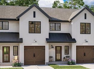 924 E Saxony Dr, Pueblo, CO 81007