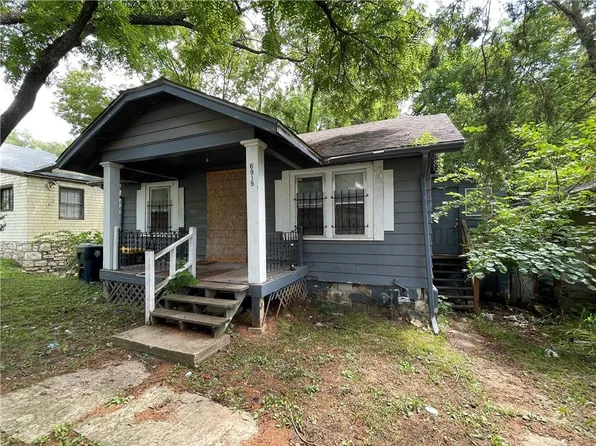 6915 Jackson Ave, Kansas City, MO 64132