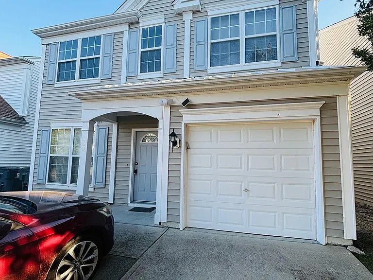 103 Chinabrook Ct — Photo 1