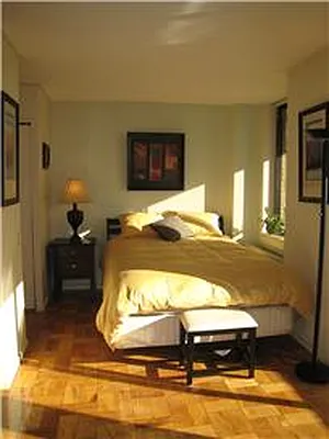 Sold by Metropolitan Res. Partners | media 5