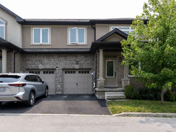 421 Kitty Murray Ln #19, Hamilton, ON L9K 0J5
