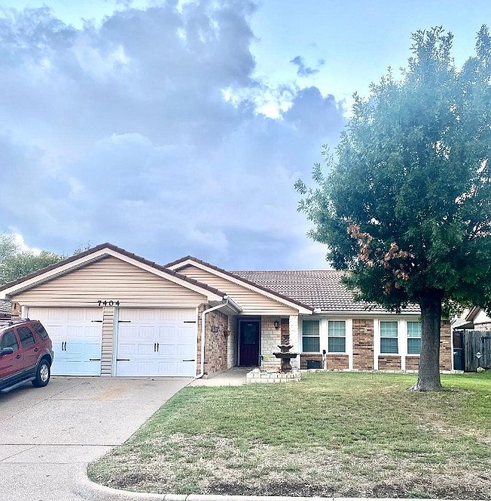 1st image of 7404 Meadow Creek Dr