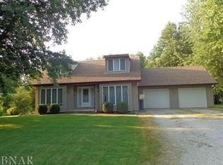 804 E Cherry St, Le Roy, IL