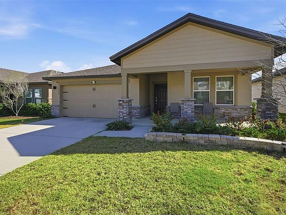 3rd image of 1797 Sundance Chase Rd