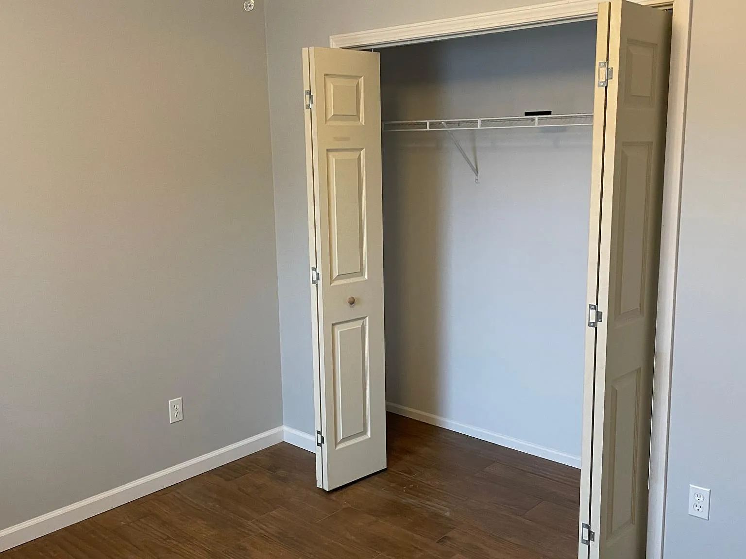 1 bed, 850 sqft, $1,400 — Photo 4