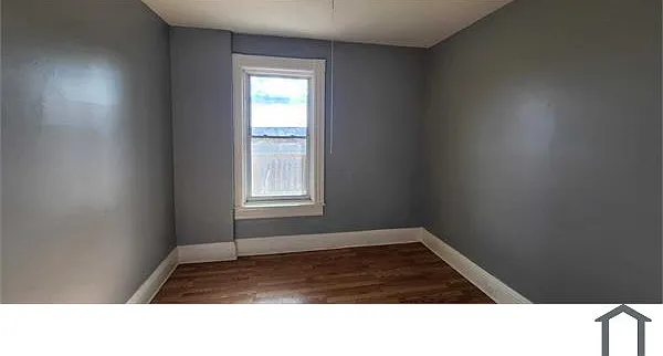 446 Maple St #1L — Photo 5