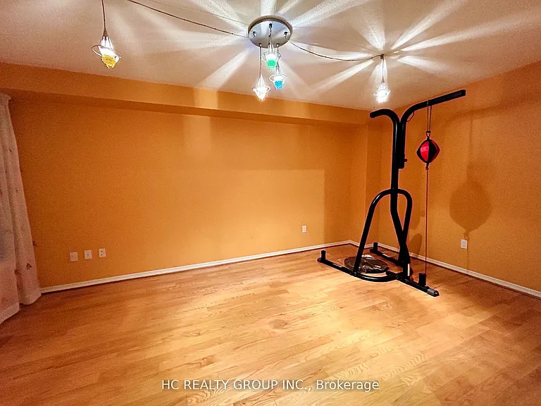 33 Westmoreland Ct — Photo 10
