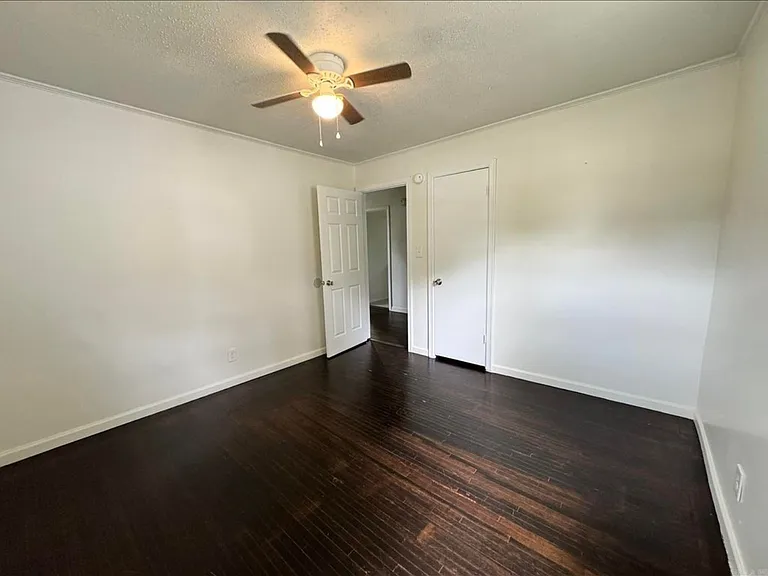 509 S Grant St — Photo 4
