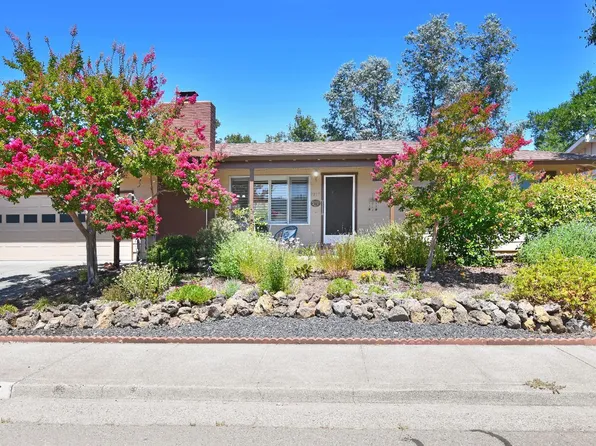 7157 Oak Leaf Drive, Santa Rosa, CA 95409