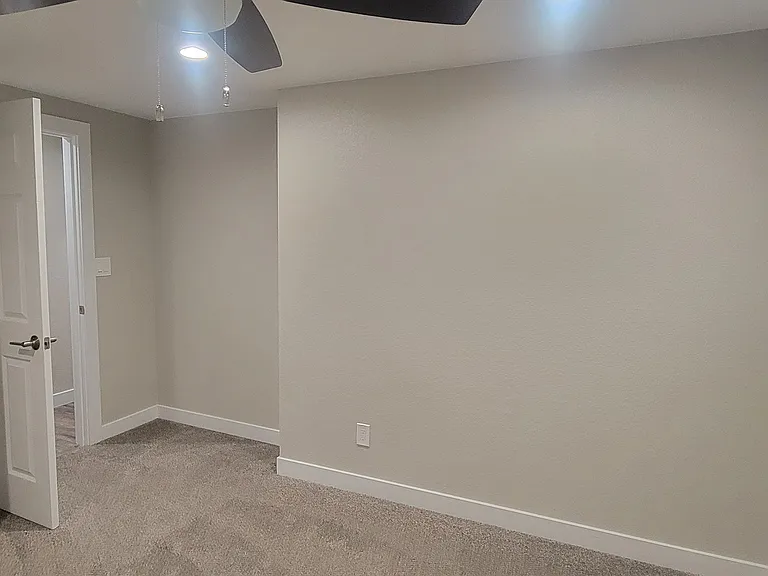 8040 W Chestnut Dr — Photo 3