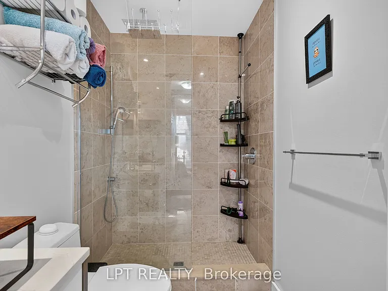 111 Champagne Ave S #307 — Photo 18