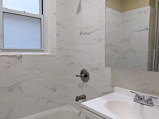 Rented by Highline Residential | media 35
