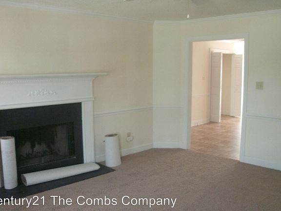 4th image of 113 Westbury Ln