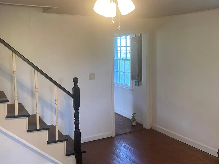 10240 Spotswood Trl — Photo 5