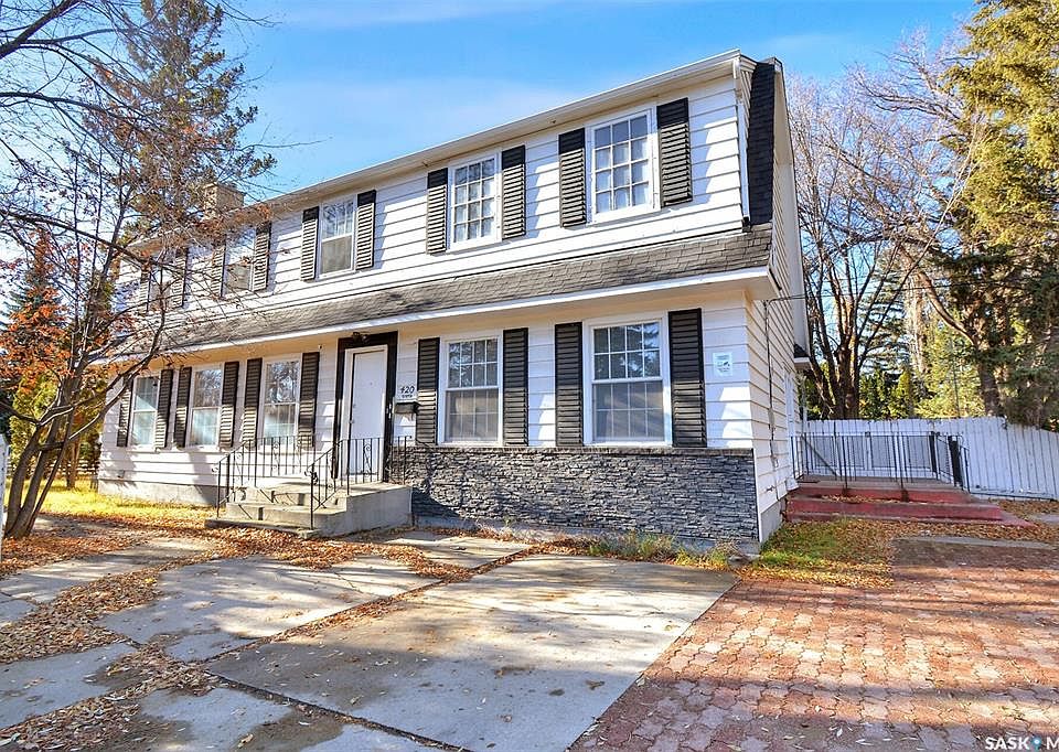 1st image of 420 Cumberland AVENUE S