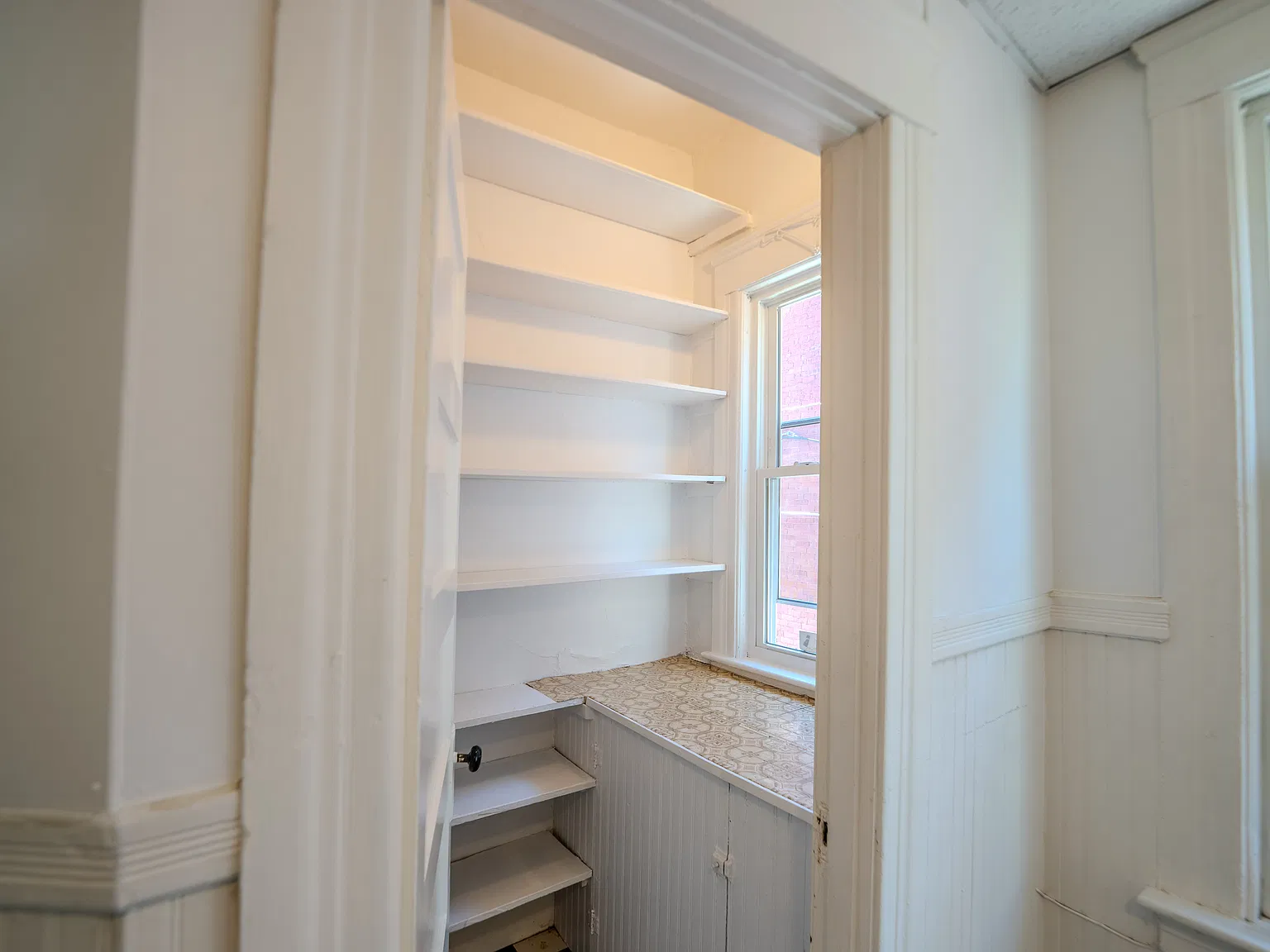 2 bed, $1,600 — Photo 4