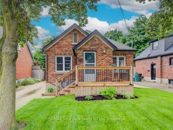 38 Sydney St N, Kitchener, ON N2H 3L5
