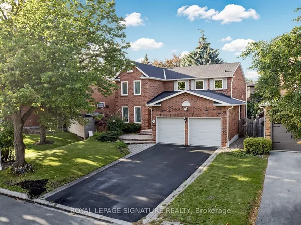 16 Meyer Cir, Markham, ON L3P 4C2