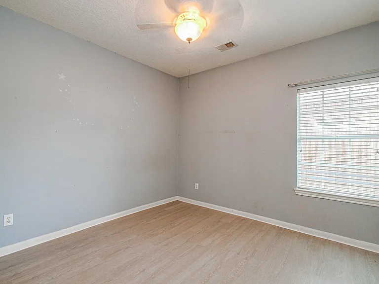 3631 Sunset Meadows Dr — Photo 38