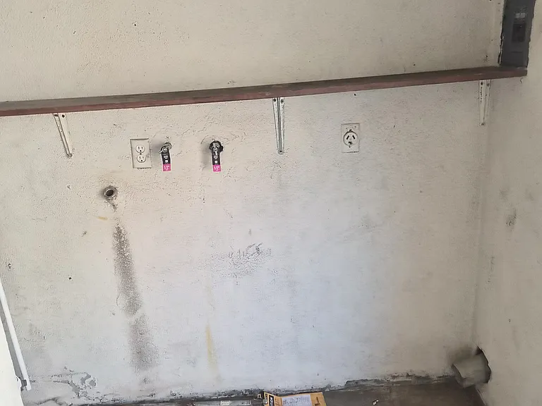 721 N E St #C — Photo 8