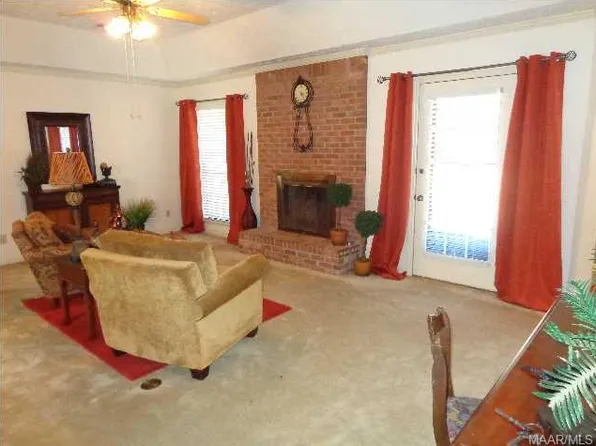 815 Wynwood Dr, Prattville, AL 36067