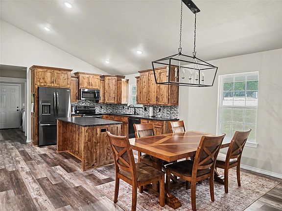 3rd image of 16068 W Jones Rd