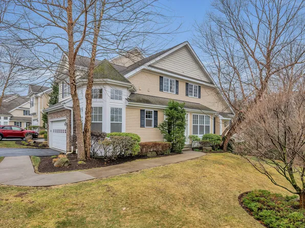 1 Dogwood Court #1, Middlebury, CT 06762