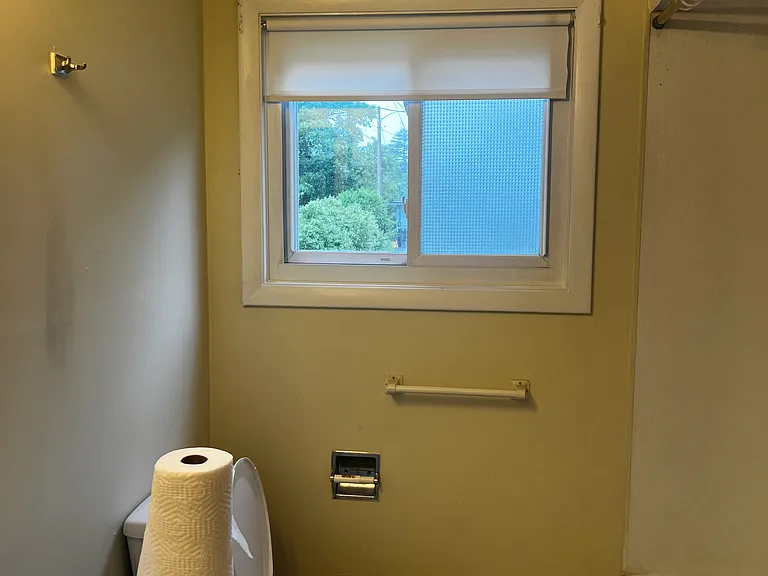7 Beacon Street Apartments — Photo 8