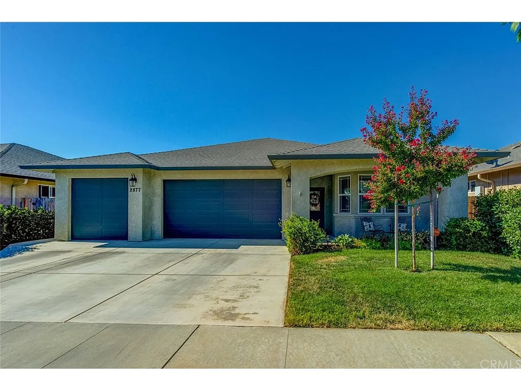 2877 Beaumont Ave photo 1