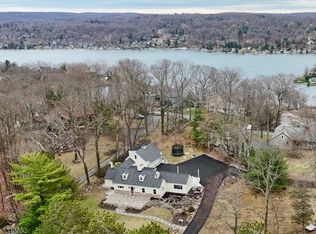 61 Alpine Trl, Sparta, NJ 07871