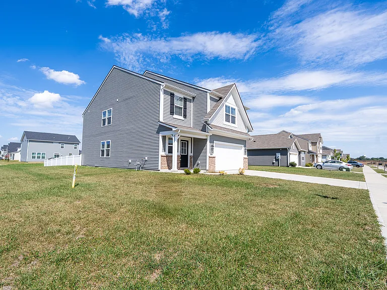 76 Fernleaf Dr — Photo 1