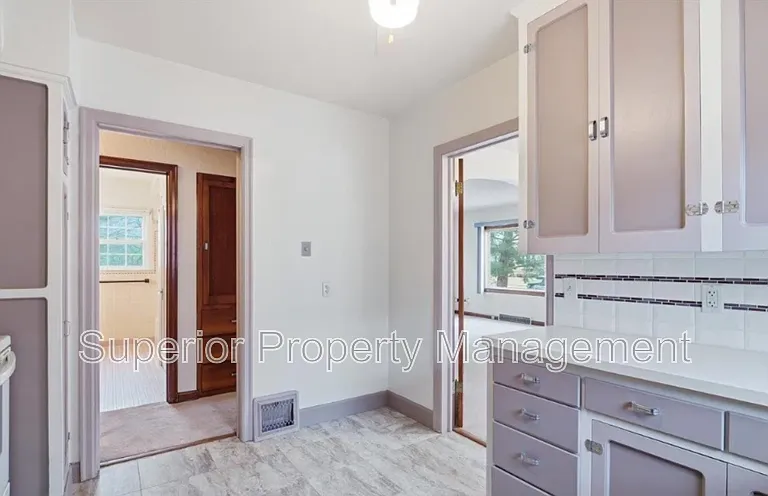 109 W 1st Ave — Photo 21