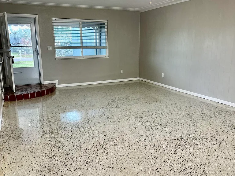 940 Garden Rd — Photo 5