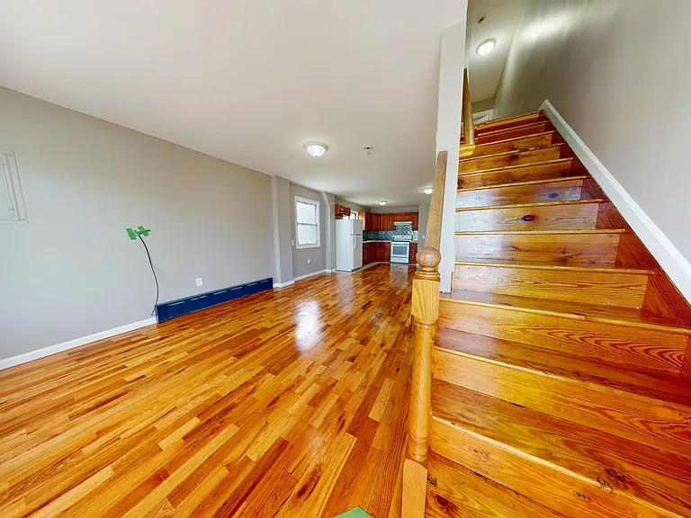 211 Granite Ave #1 — Photo 6