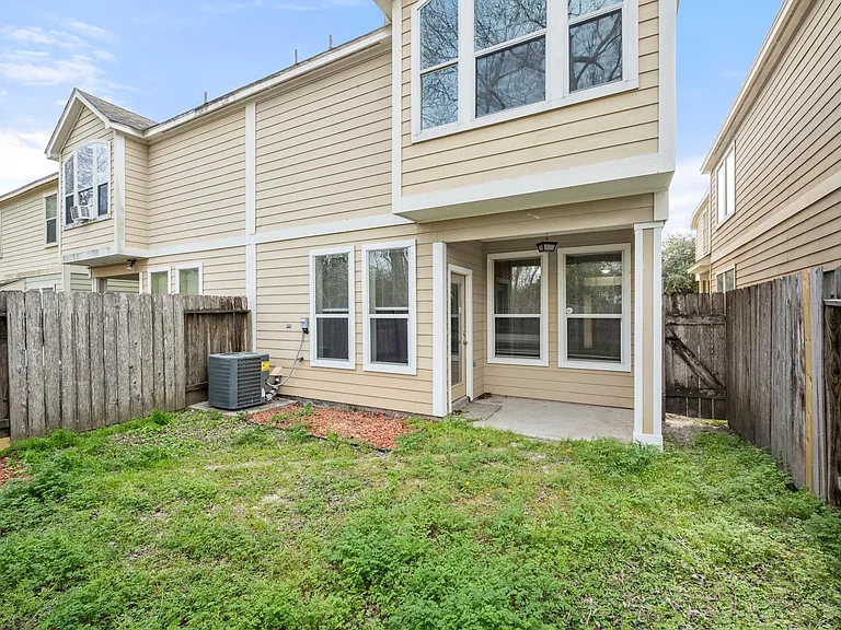 16546 Pentonshire Ln — Photo 26